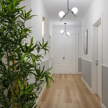 Апартаменты Revived Elegance In